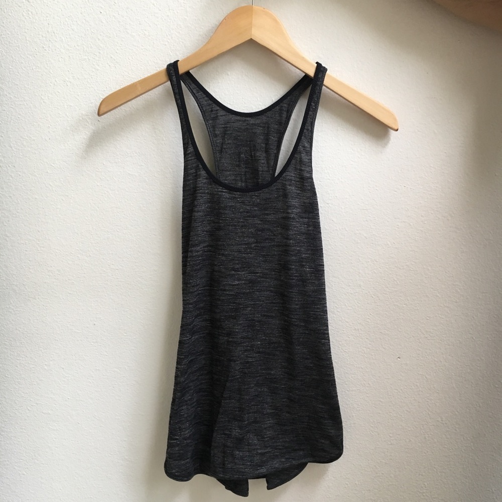 Lululemon Racerback Tank sz 6 Grey